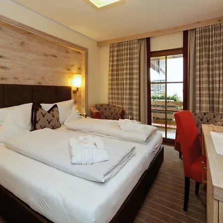 Отель Wellness- & Jagdhof 5*