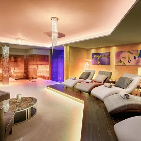 Wellness- & Jagdhof 5*