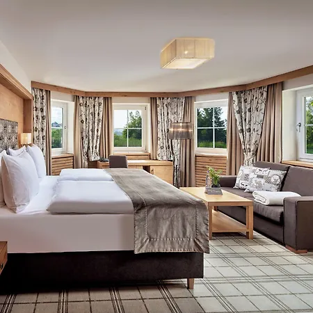 Wellness- & Jagdhof 5*