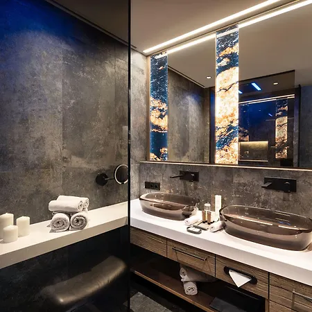 Wellness- & Jagdhof 호텔 5*