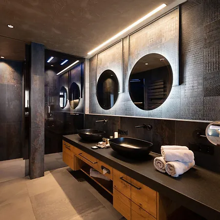 Wellness- & Jagdhof 호텔