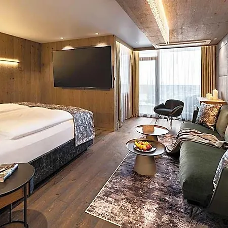 Wellness- & Jagdhof 5*