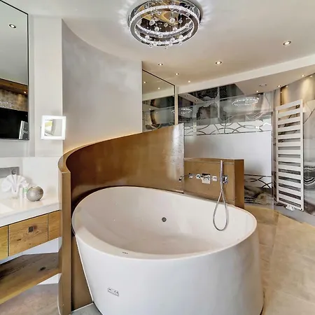 호텔 Wellness- & Jagdhof 5*